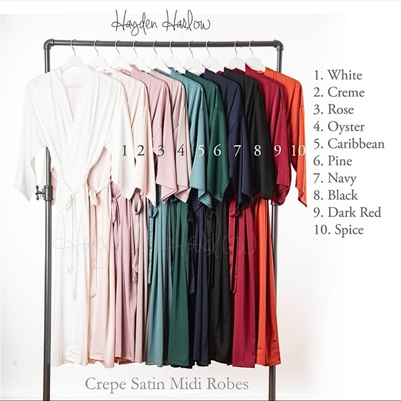 Elegant Satin Robe in Mauve - Picture 6 of 9